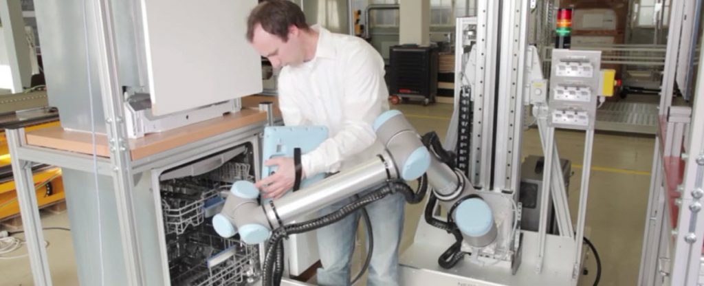 universal robots product testing system