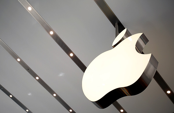 Apple becomes first US company to have a market capitalization of $1 trillion