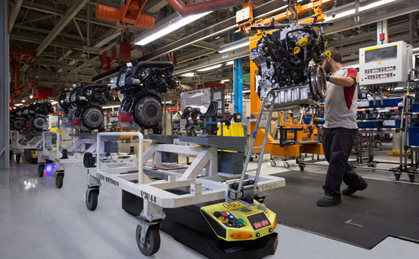 Seat shows off intralogistics robots at Spain factory