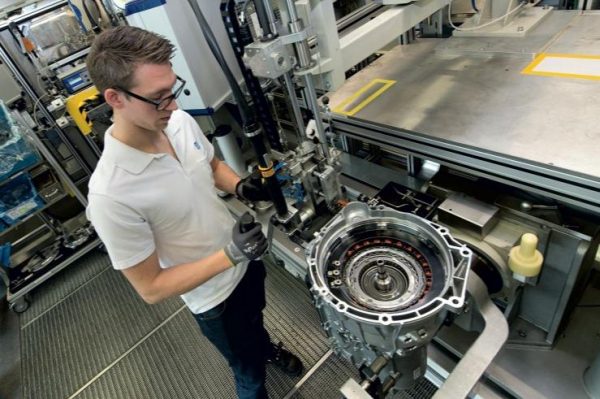 ZF wins major order for new automatic transmission