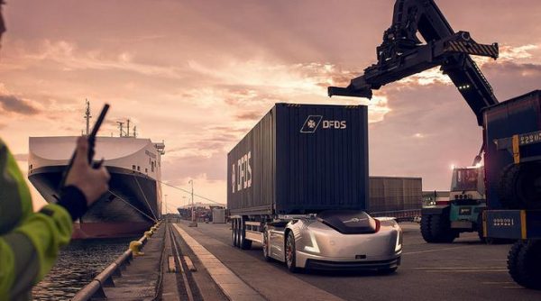 Volvo Trucks autonomous vehicle to link logistics centre