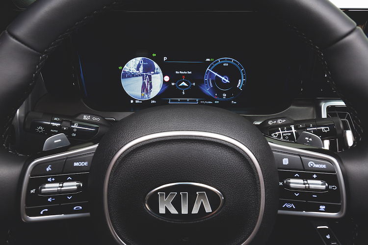 Kia unveils digital dashboard with monitor to 'eliminate blind