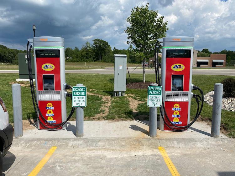 Michigan awards $1.7 million in grants to expand electric vehicle charging network across the state