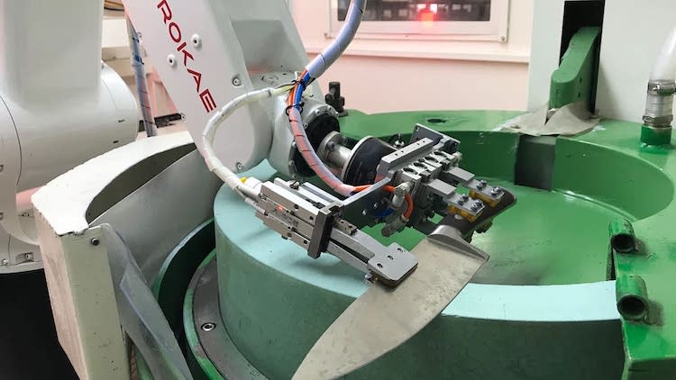 Rokae unveils robotic system for making knives and scissor blades