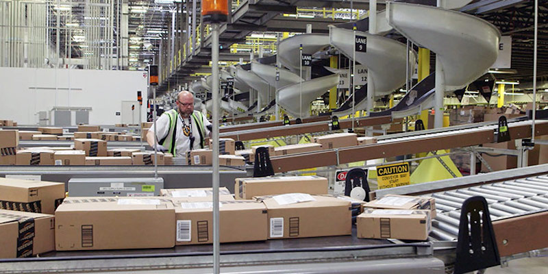 Amazon to build robotic fulfillment center in Virginia