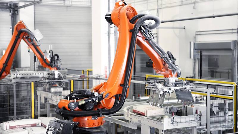 New Kuka Quantec palletizing robot ‘faster than ever’