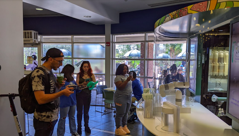Florida university opens Blendid robotic smoothie kiosk