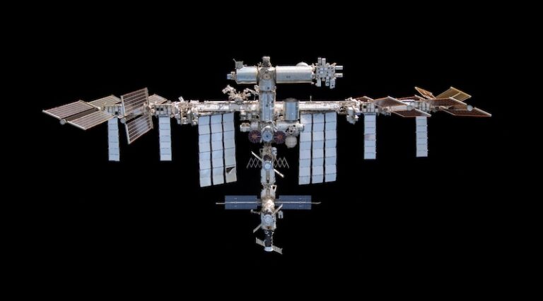 ISS National Lab launches Orbital Edge startup accelerator with ISS ...