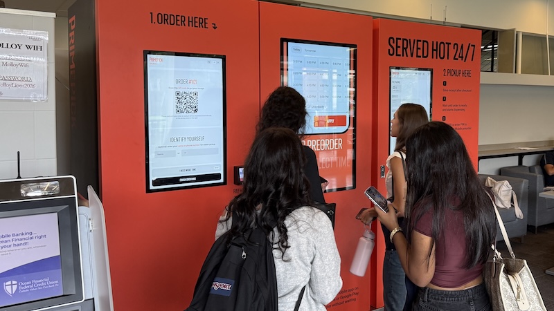 Imagen de la noticia: Primepick brings NSF-certified robotic hot-meal kiosk to US market (Robotics & Automation News)